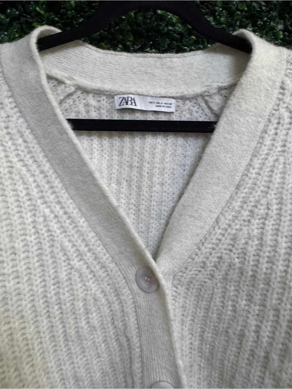 Zara Cream Ribbed Croppedfuzzy  Button-Front Cardigan - Picture 3 of 3